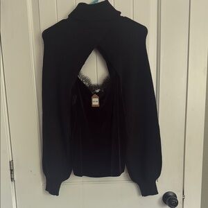 Two- Piece Lace Velvet Set